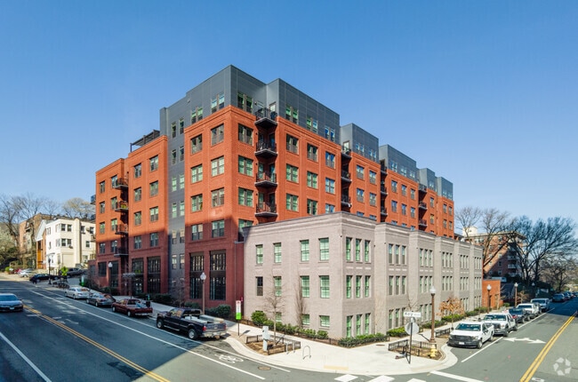 Building Photo - Key and Nash