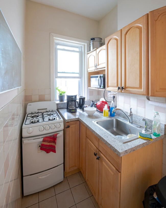 Primary Photo - 1111 Boylston St