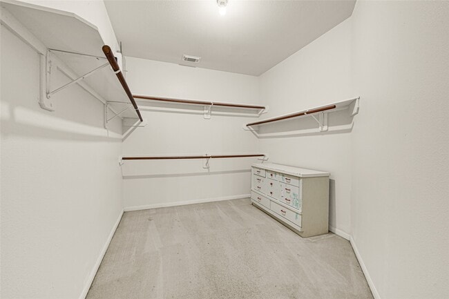 Building Photo - 9340 Royal Way