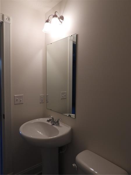 Building Photo - 1345 Sandstone Dr