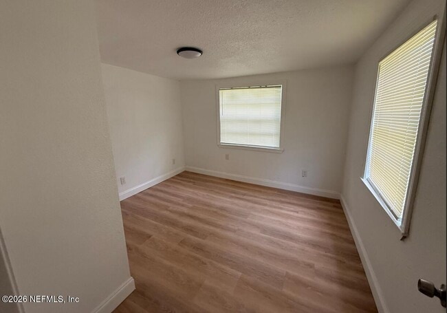 Building Photo - 1755 W 30th St