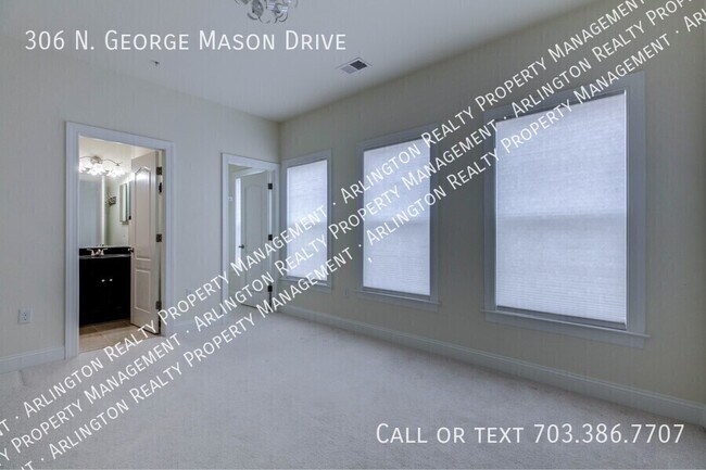Building Photo - 306 N George Mason Dr