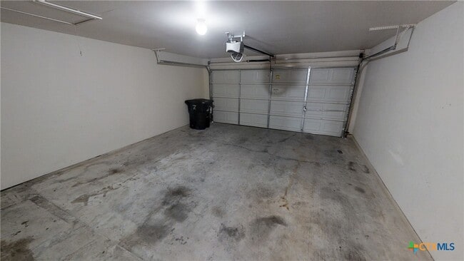 Building Photo - 3807 John Haedge Dr