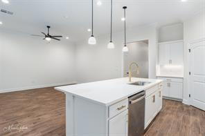 Building Photo - "Charming 3-Bedroom Bossier City Home with 2 Full Baths and 1848 Sq Ft of Comfort!"