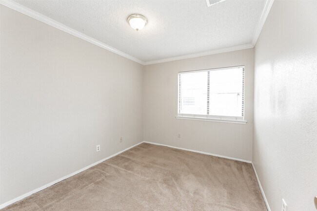 Building Photo - 12926 Greenway Chase Ct