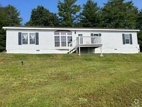 Building Photo - Leicester - Immaculate home on 3/4 acre