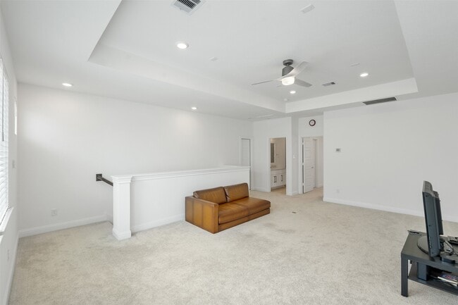 Building Photo - 10807 Cloaked Wing Ct