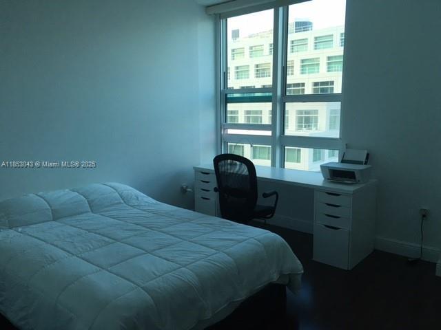 Building Photo - 950 Brickell Bay Dr