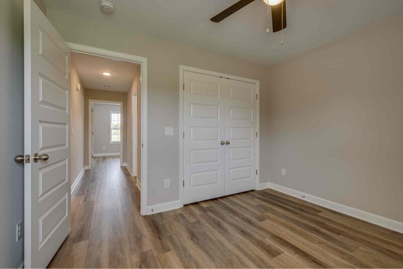 Building Photo - 648 S Tunnel Rd