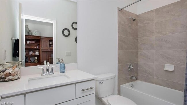 Building Photo - 18271 Ridgeline Dr