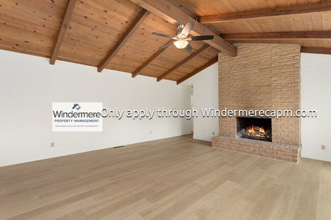 Building Photo - Fabulous Fair Oaks Home Available Now!