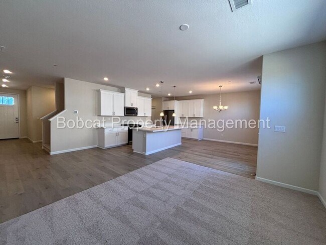 Building Photo - 852 Furlong Dr