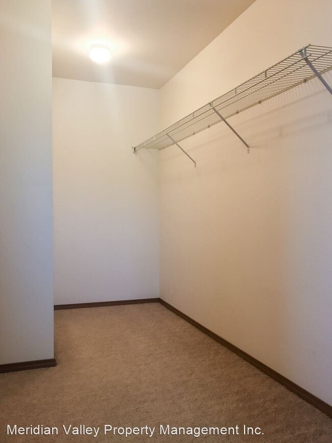 Building Photo - 4 br, 2.5 bath House - 7017 179th St Ct E