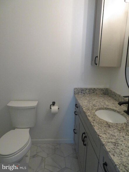 Building Photo - 7895 Pavilion Dr