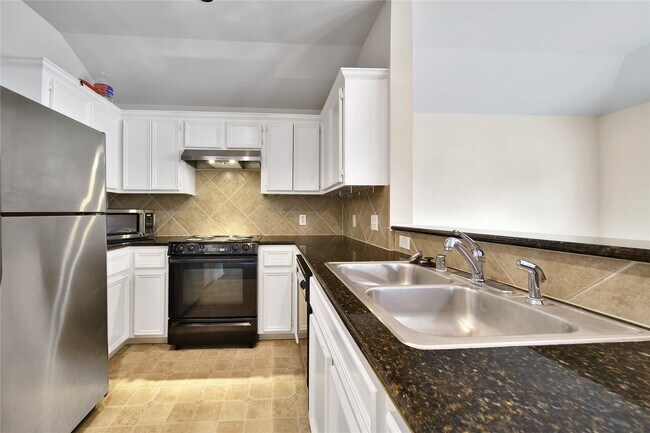 Building Photo - 4408 Eigel St