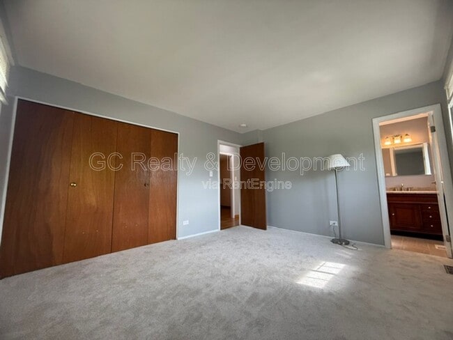 Building Photo - 1645 Highland Blvd