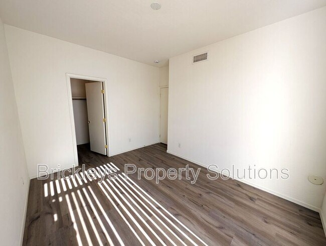 Building Photo - 3393 E Wyatt Way