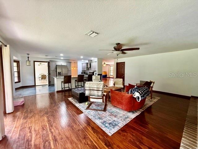Building Photo - 543 Princewood Dr