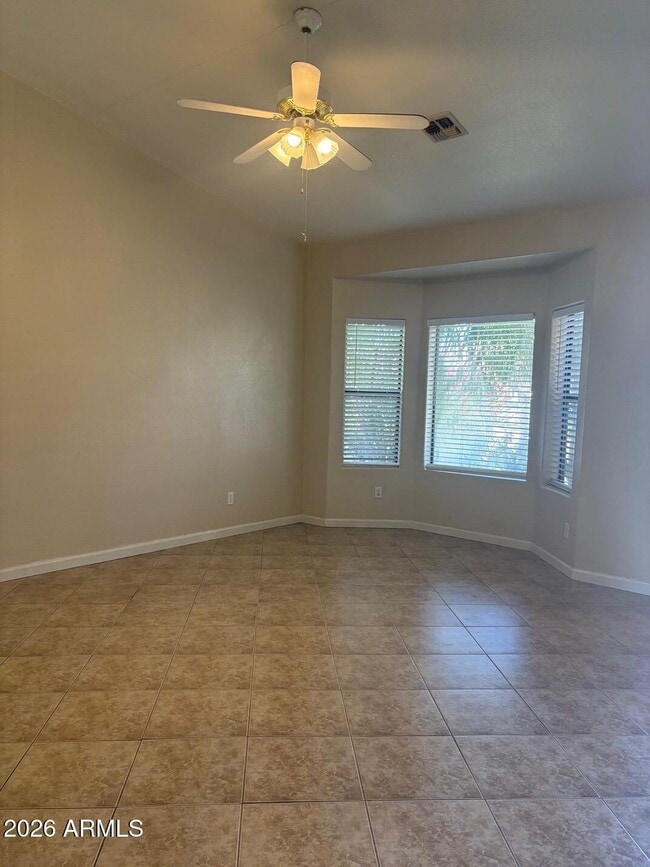 Building Photo - 1913 E Marquette Dr