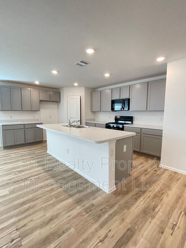 Building Photo - 3219 Aster Mdw Wy