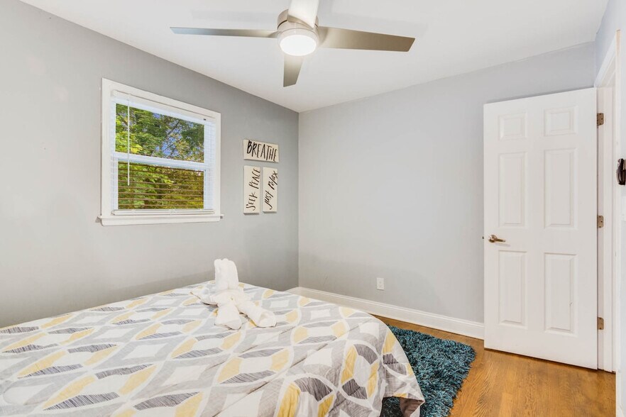 Building Photo - 2640 Casher Dr
