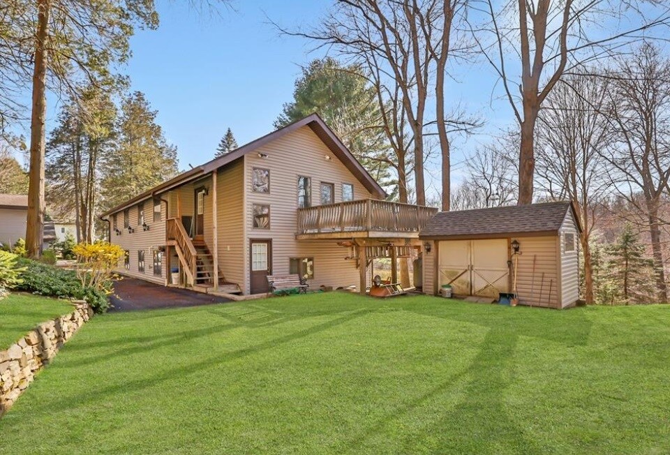 Building Photo - 16 Faraway Rd