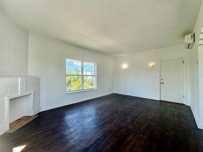 Building Photo - 4035 Meridian Ave