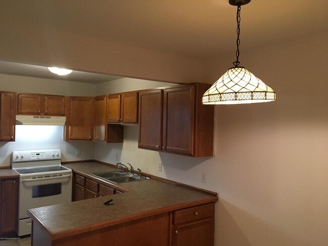 Building Photo - 554 S Keyser Ave