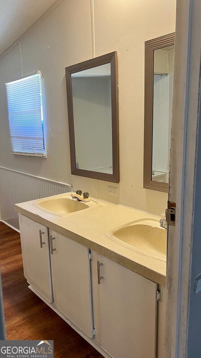 Building Photo - 5291 Old Atlanta Rd