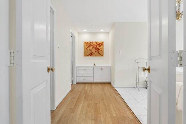 Building Photo - 8308 Comanche Ct