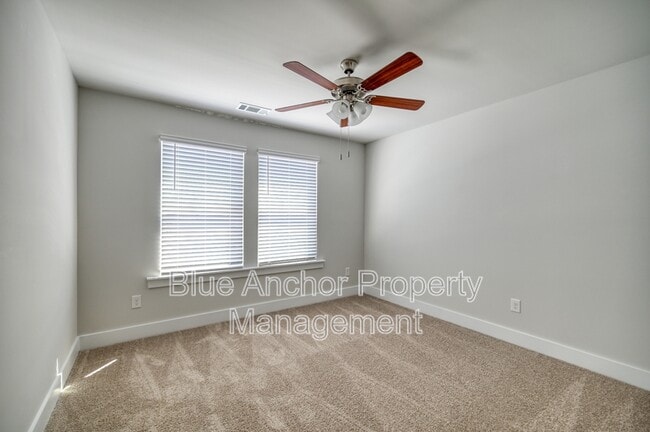 Building Photo - 109 S Grassland Rd