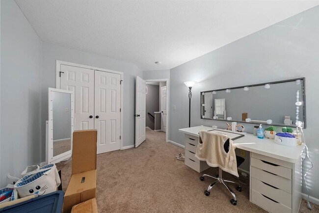 Building Photo - 5512 Meadow Passage Dr