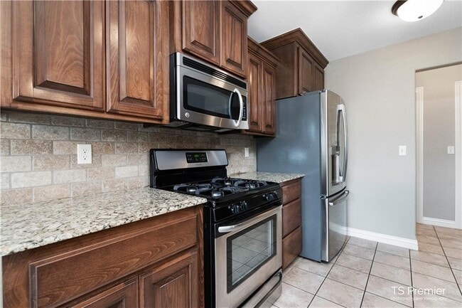 Building Photo - 202 Pebble Beach Dr