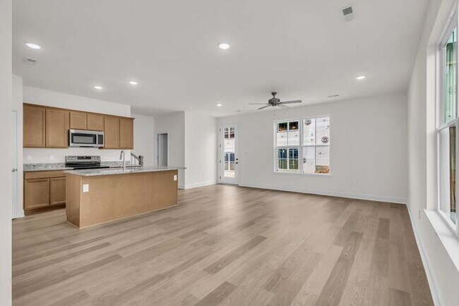 Building Photo - 3 bedroom 2.5 bath Cosmo Floorplan at Andes Hill