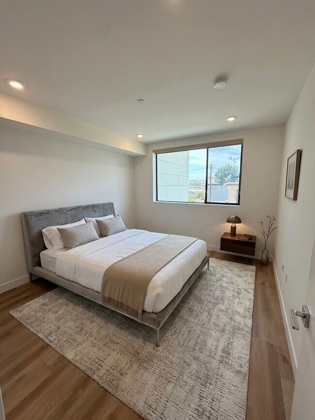 Interior Photo - New Luxury Modern 1 & 2 Bedroom Apartments