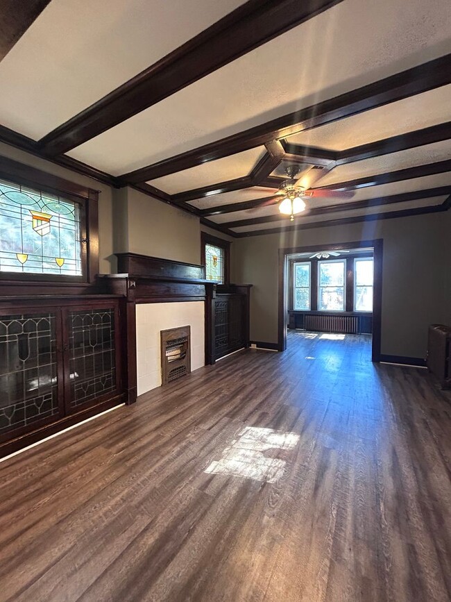 Building Photo - 3 Bed 1 Bath Duplex (Observatory Hill)