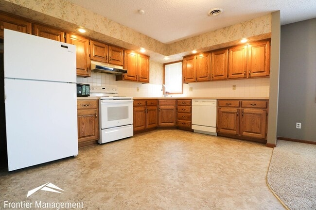 Building Photo - Beautiful duplex located in the hills of West Manhattan!