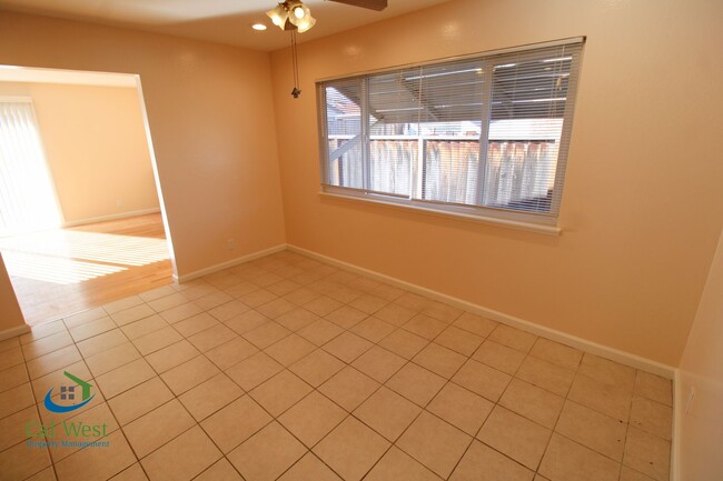 Building Photo - $4395 - Beautiful Sunnyvale 3 Bedroom Home...