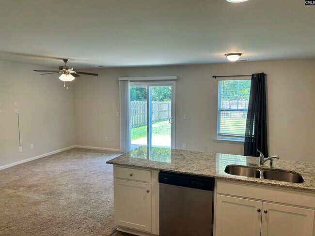 Building Photo - 1071 Crescent Moon Lp