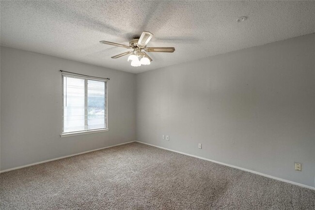 Building Photo - 8517 Fathom Cir