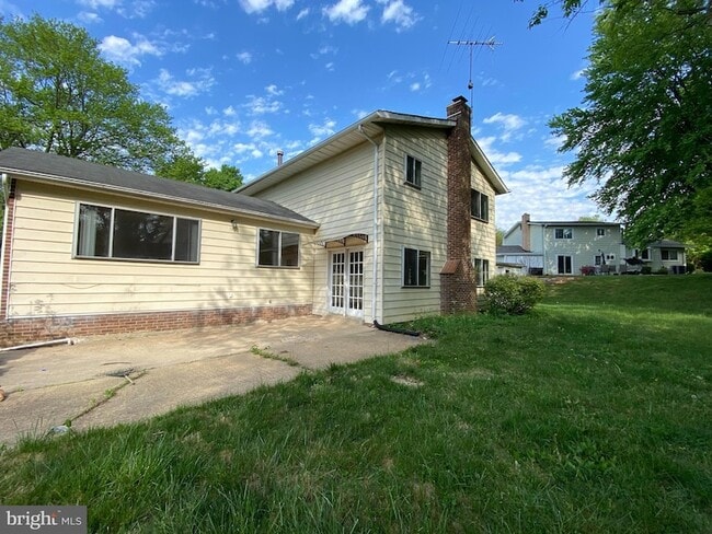 Building Photo - 12909 Chathlake Ln