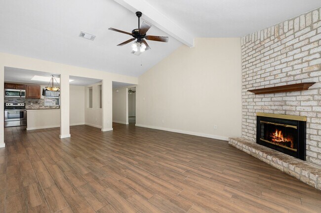 Building Photo - 22723 Braken Carter Ln