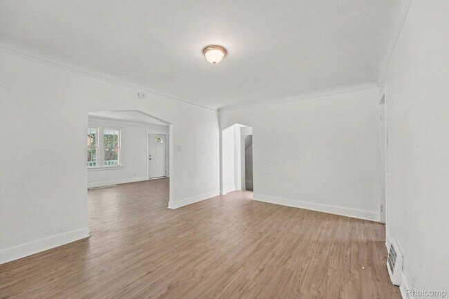 Building Photo - 15224 Rossini Dr