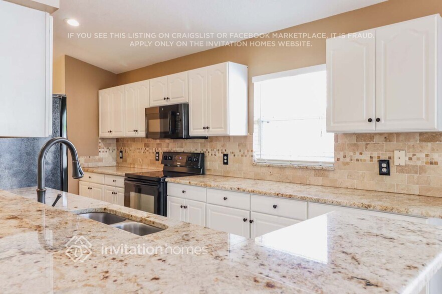 Building Photo - 1022 Torreya Way