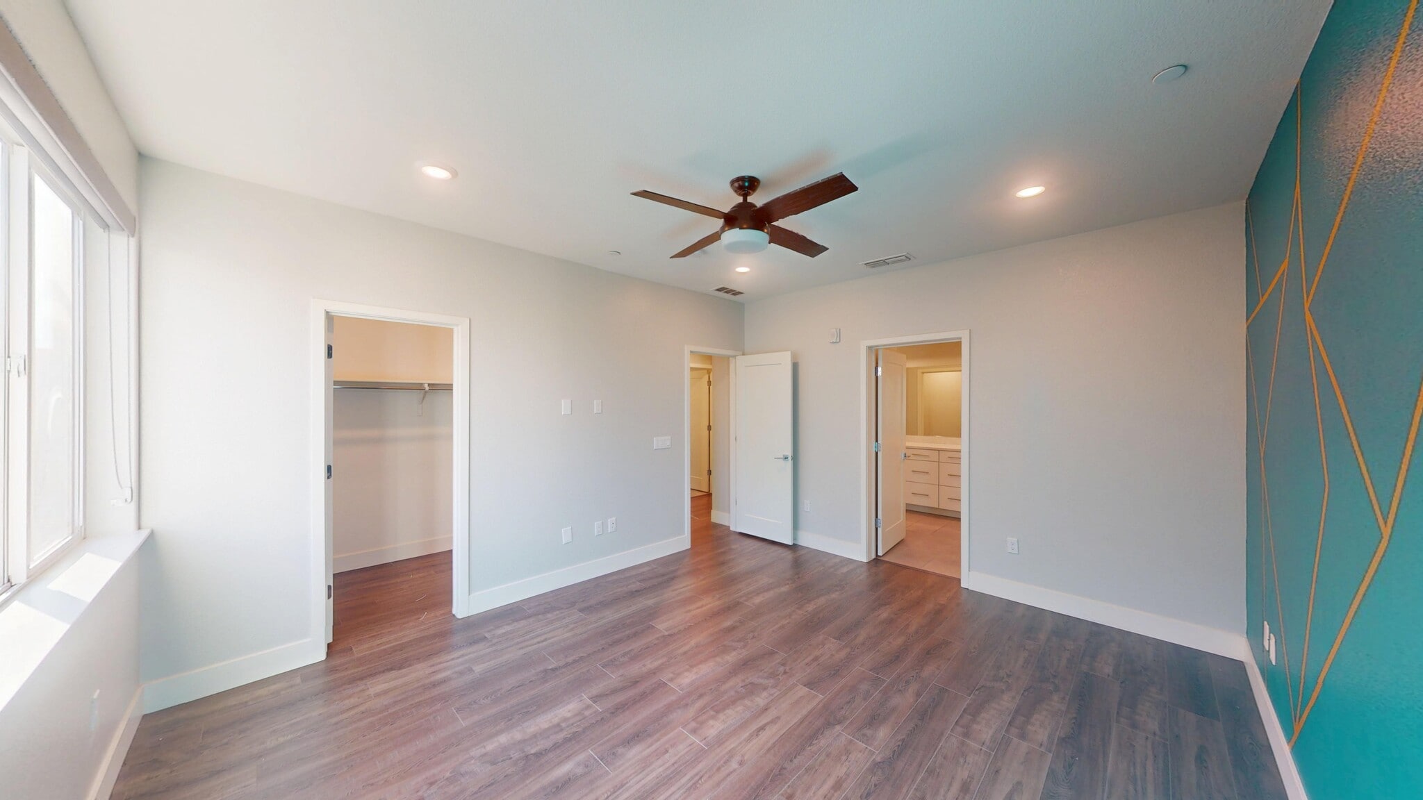 Building Photo - 44819 S Grimmer Blvd