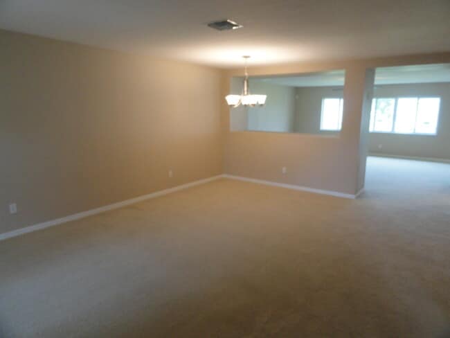 Building Photo - 6906 Northwest Kowal Court
