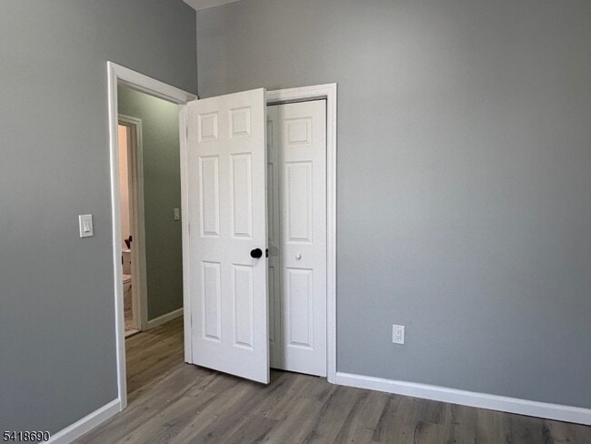 Building Photo - 456 Harrison St