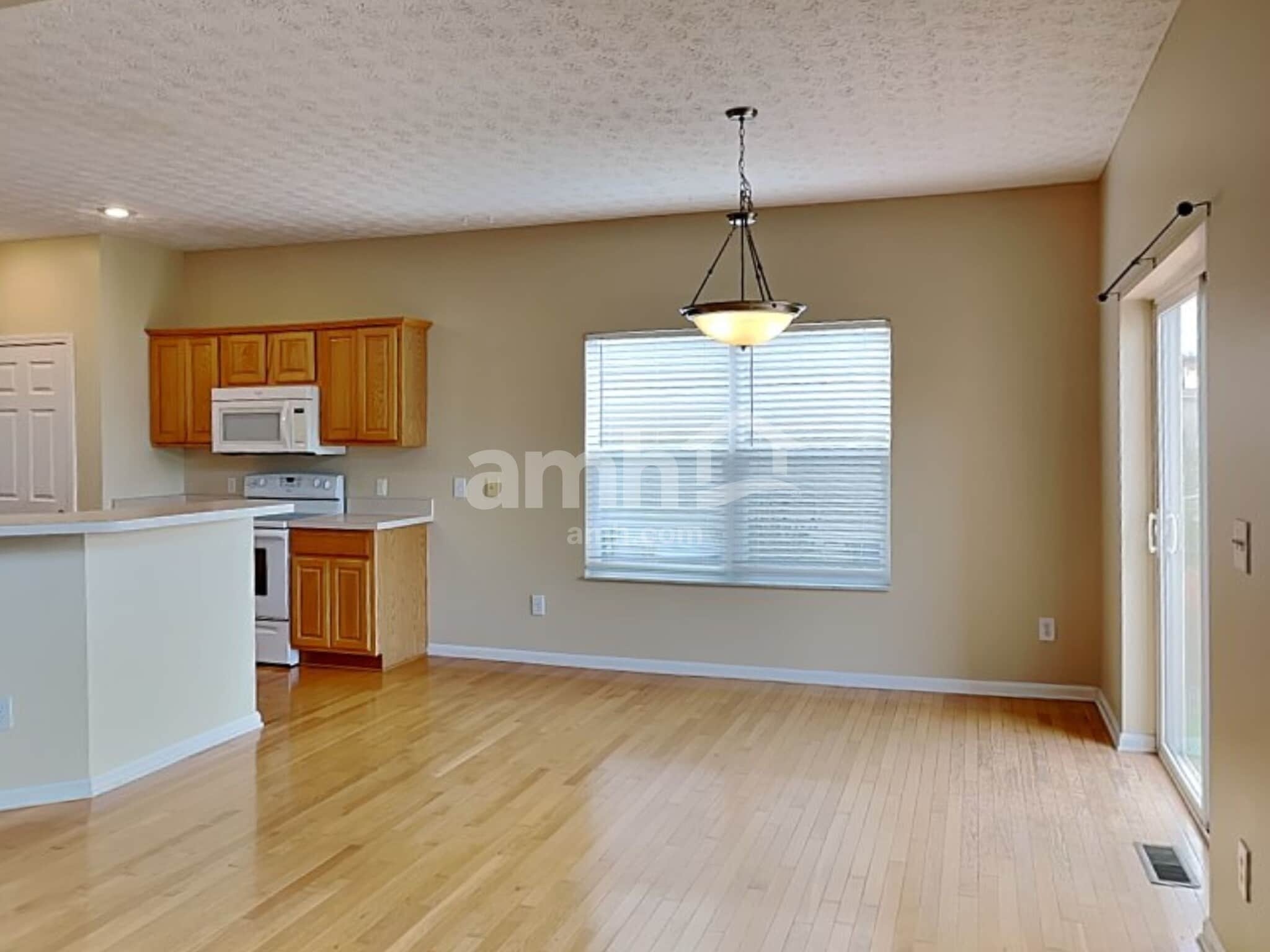 Building Photo - 10136 Corona Ln