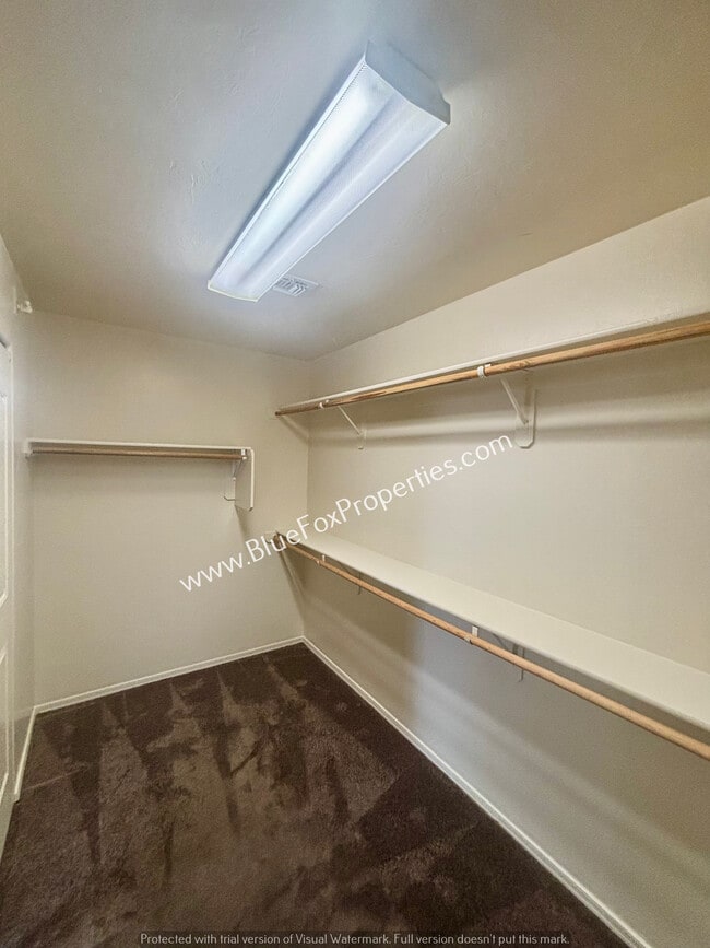 Building Photo - 10593 E Avalon Park St