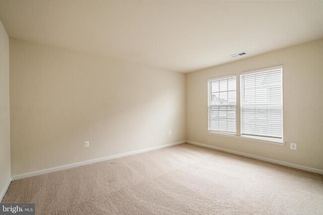 Building Photo - 290 Norland Knoll Dr